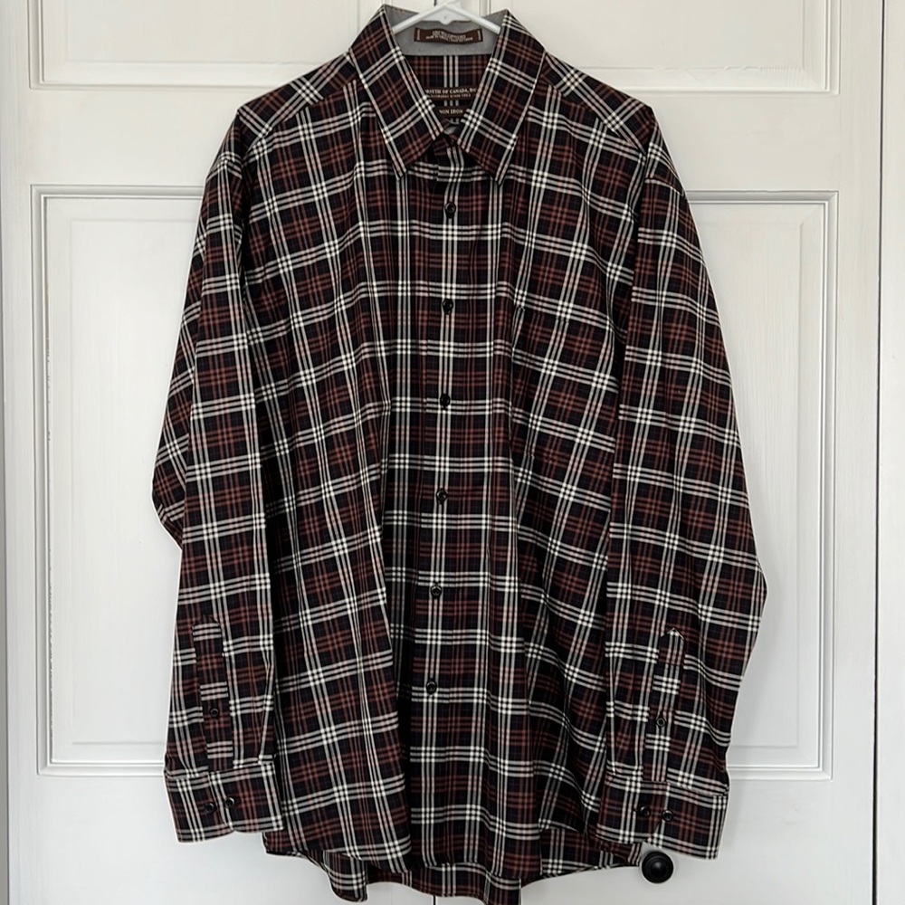 Forsyth of Canada plaid Button down Shirt